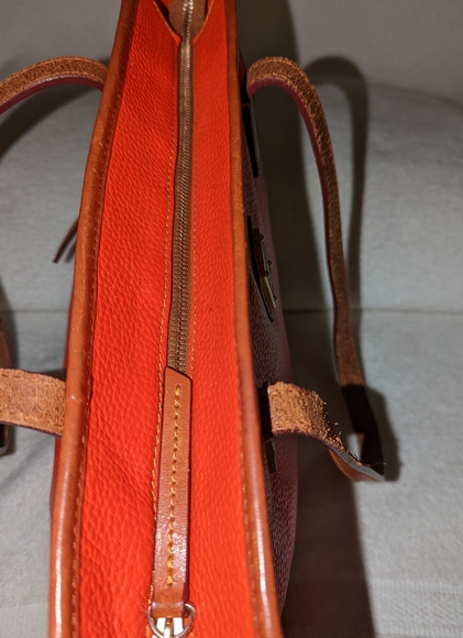 Dooney and Bourke pebble grain leather Charleston shopper. - Picture 9 of 15